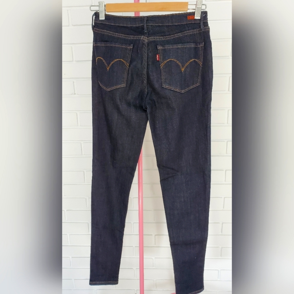 NWOT Levi's Skinny Jeans